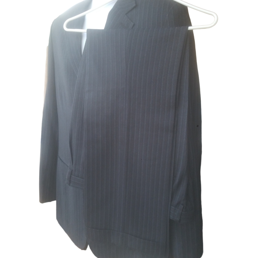 Mens Suit (40r) Custom Tailored - image 1